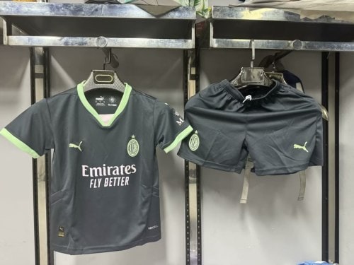 AC Milan Third Kids Suit 24/25 - 廣州天河萬豪體育用品公司