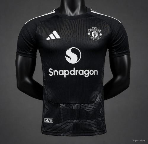 Manchester United Home Goalkeeper Player Jersey 26/27 - 木樂服裝